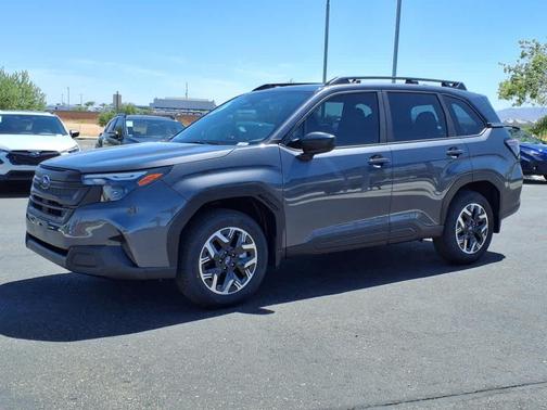2025 Subaru Forester Base