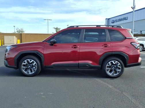 2025 Subaru Forester Base