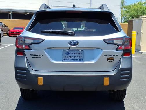 Ice Silver Metallic 2022 Subaru Outback Wilderness