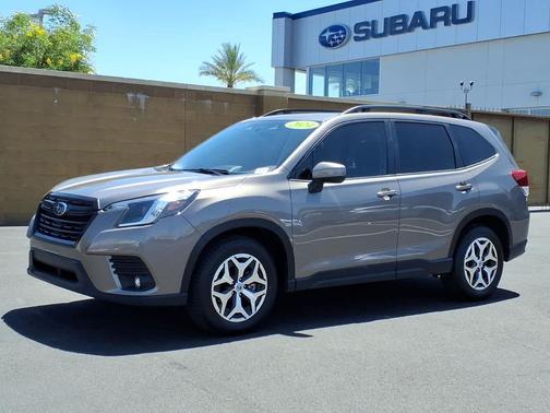 Brilliant Bronze Metallic 2024 Subaru Forester Premium