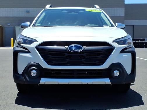 Crystal White Pearl 2025 Subaru Outback Touring XT