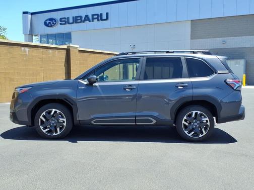 Magnetite Gray Metallic 2025 Subaru Forester Hybrid Limited