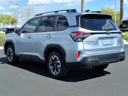 ICE SILV MET 2026 Subaru Forester Premium