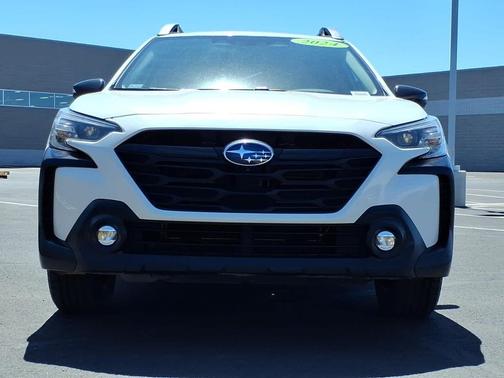 Crystal White Pearl 2024 Subaru Outback Onyx Edition XT