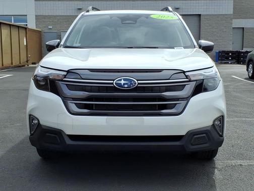 2025 Subaru Forester Hybrid Premium