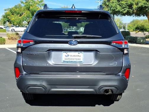 MAGNETITE GRY M 2026 Subaru Forester Premium