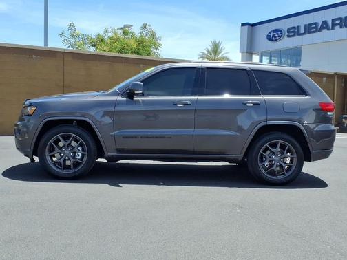 Granite Crystal Metallic Clearcoat 2021 Jeep Grand Cherokee 80th Anniversary 4x2