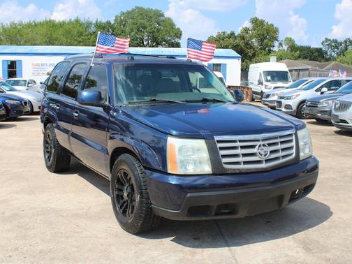 2005 Cadillac Escalade Base