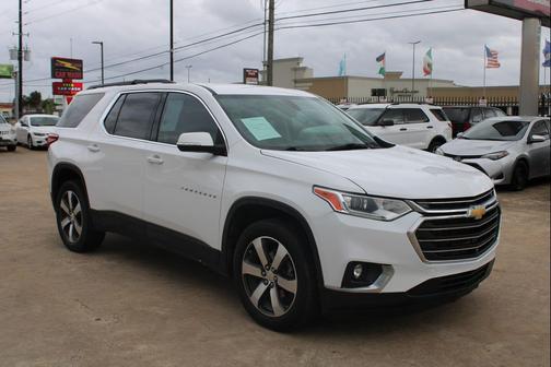 White 2021 Chevrolet Traverse LT Leather