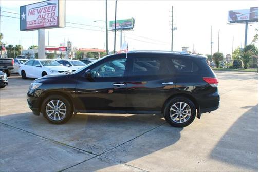 2016 Nissan Pathfinder S