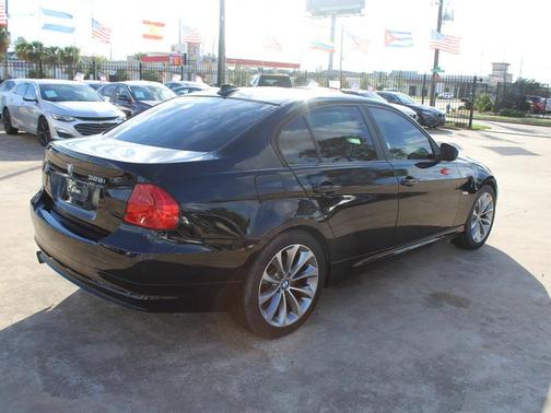 2011 BMW 328 4dr Sdn 328i RWD