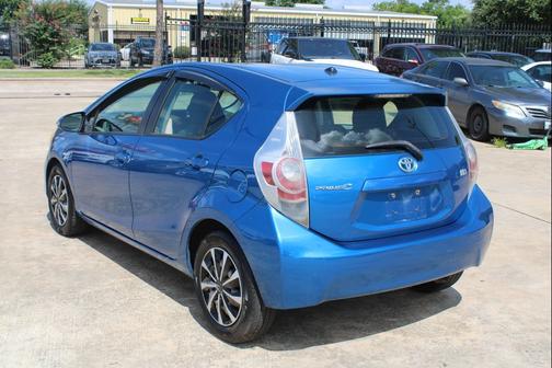 Blue 2013 Toyota Prius c One
