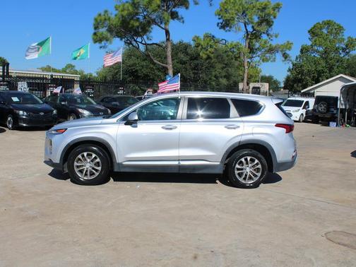2019 Hyundai SANTA FE SE 2.4