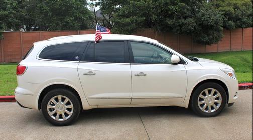 White 2013 Buick Enclave Premium
