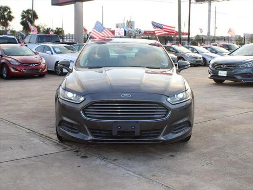 2015 Ford Fusion SE