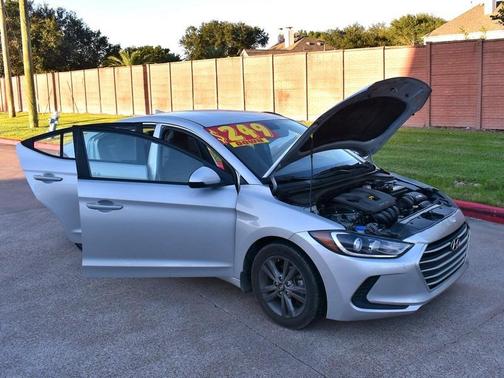 2018 Hyundai ELANTRA LE Auto