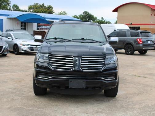 2017 Lincoln Navigator Select