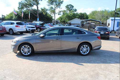 Brown 2018 Chevrolet Malibu LT