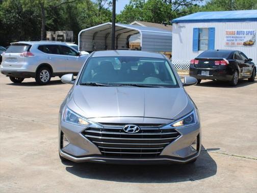 2020 Hyundai ELANTRA SE