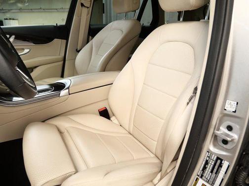 2021 Mercedes-Benz GLC 300 4MATIC