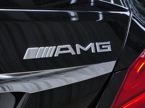 Black 2016 Mercedes-Benz C-Class 4MATIC