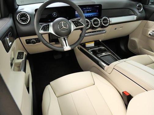 2026 Mercedes-Benz GLB 250 4MATIC