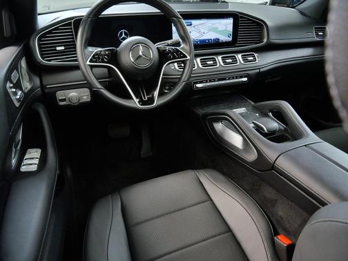 Obsidian Black Metallic 2026 Mercedes-Benz GLE 350 4MATIC