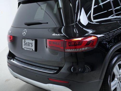 Black 2023 Mercedes-Benz GLB 250 4MATIC