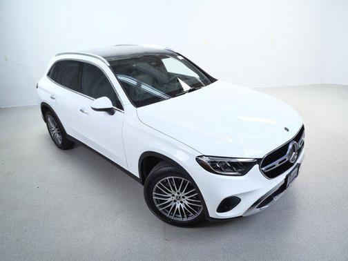 Polar White 2026 Mercedes-Benz GLC 300 4MATIC