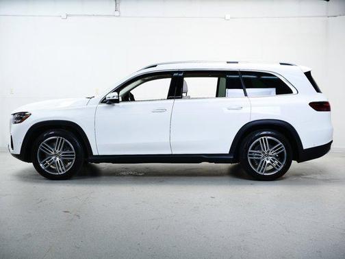 2026 Mercedes-Benz GLS 450 4MATIC
