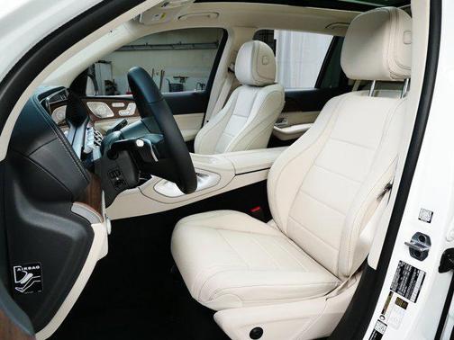 2026 Mercedes-Benz GLS 450 4MATIC