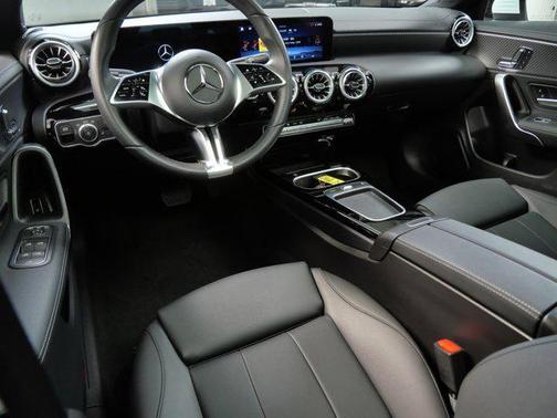 2025 Mercedes-Benz CLA 250 4MATIC