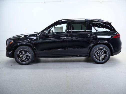 Black 2026 Mercedes-Benz GLE 450 4MATIC