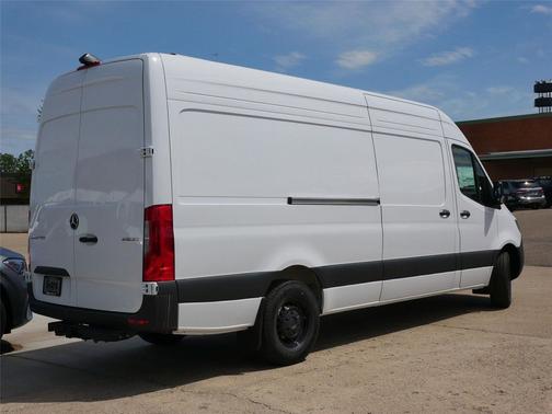 2025 Mercedes-Benz Sprinter 2500 High Roof