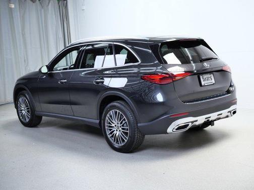 Graphite Grey Metallic 2026 Mercedes-Benz GLC 300 4MATIC