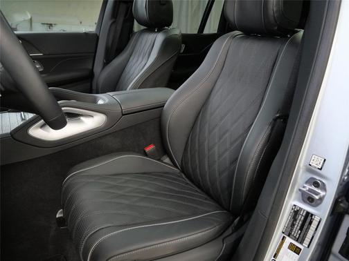 2025 Mercedes-Benz Maybach GLS 600 4MATIC