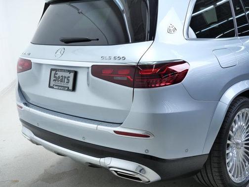 2025 Mercedes-Benz Maybach GLS 600 4MATIC