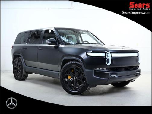 2023 Rivian R1S Adventure