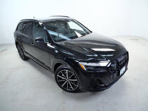 2025 Audi Q7 45 Premium Plus