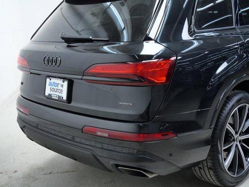 2025 Audi Q7 45 Premium Plus