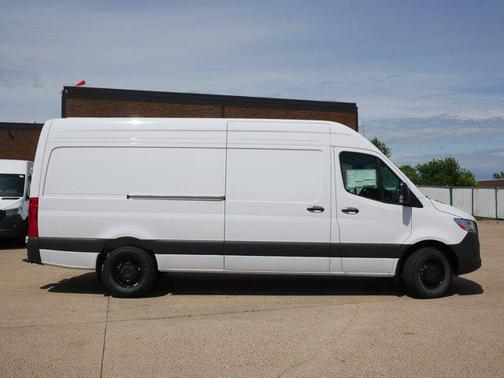 2025 Mercedes-Benz Sprinter 2500 High Roof