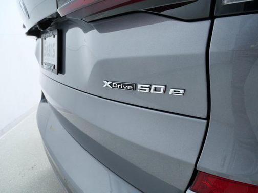 Skyscraper Grey Metallic 2024 BMW X5 PHEV xDrive50e