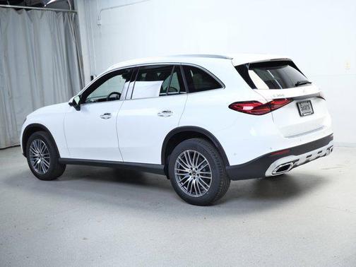 2026 Mercedes-Benz GLC 300 4MATIC