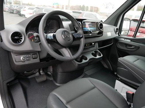 2025 Mercedes-Benz Sprinter 2500 High Roof
