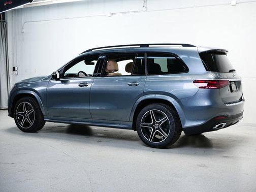 2026 Mercedes-Benz GLS 450 4MATIC