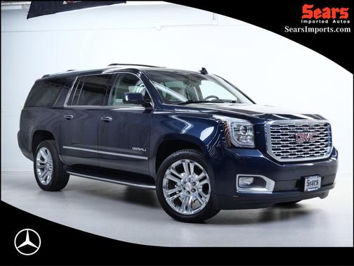 Dark Sapphire Blue Metallic 2019 GMC Yukon XL Denali