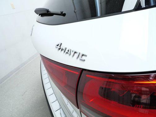 2021 Mercedes-Benz GLA 250 Base 4MATIC
