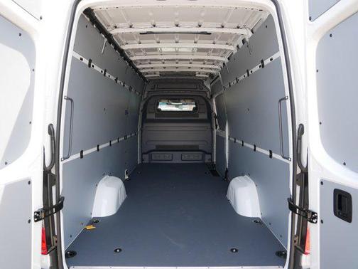 2025 Mercedes-Benz Sprinter 2500 High Roof