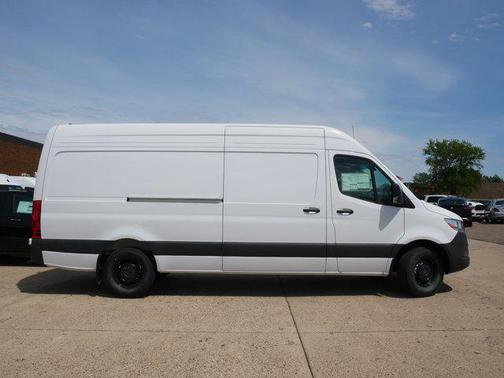 2025 Mercedes-Benz Sprinter 2500 High Roof