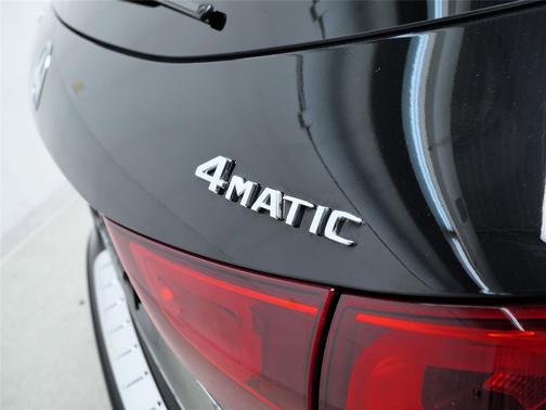 2021 Mercedes-Benz GLA 250 Base 4MATIC